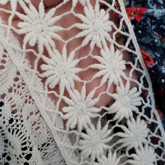 Bailey Blue Lace Flowered Dress Size M - Picture 7 of 7